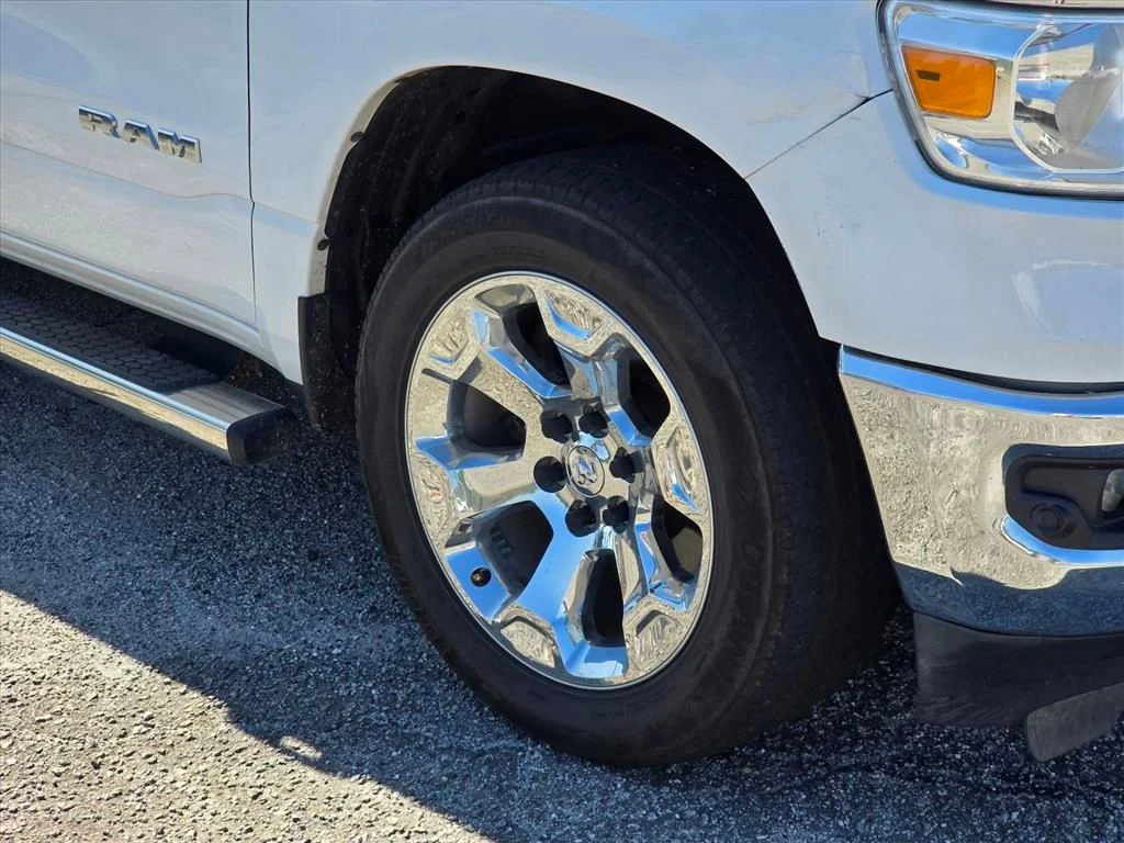Used 2020 White Ram Big Horn/Lone Star image 17
