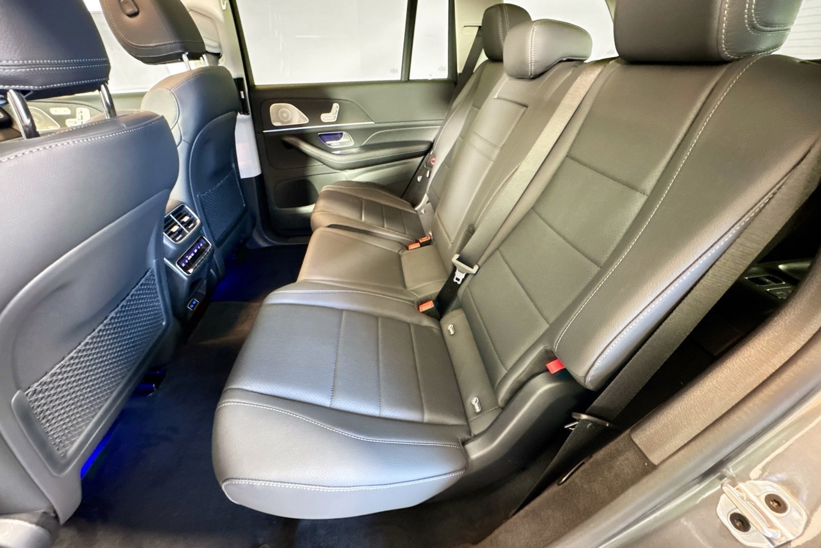 New 2026 Selenite Grey Metallic Mercedes-Benz GLS 450 image 22