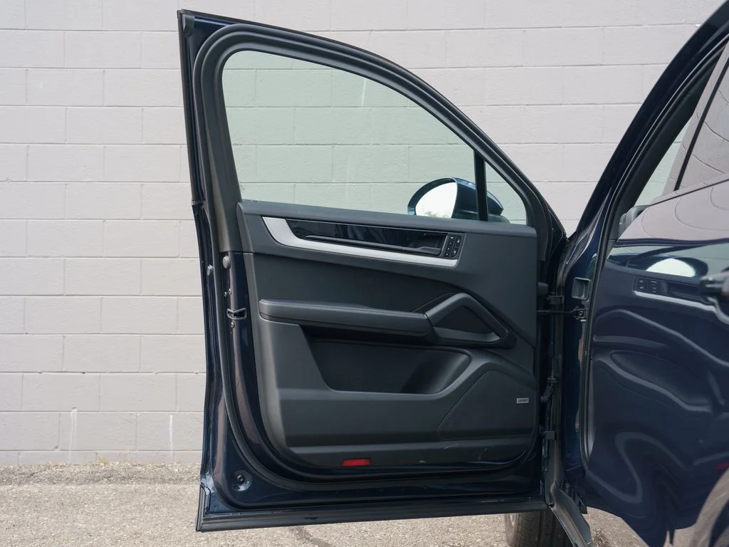 Used 2024 Blue Porsche Base image 15