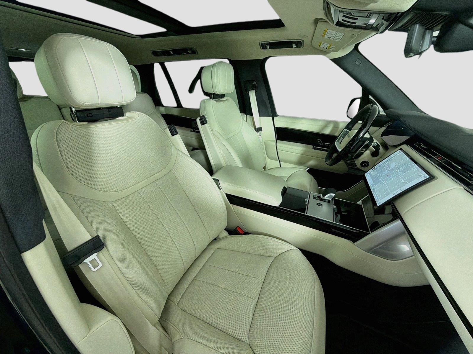 New 2026 Santorini Black Land Rover SE image 30