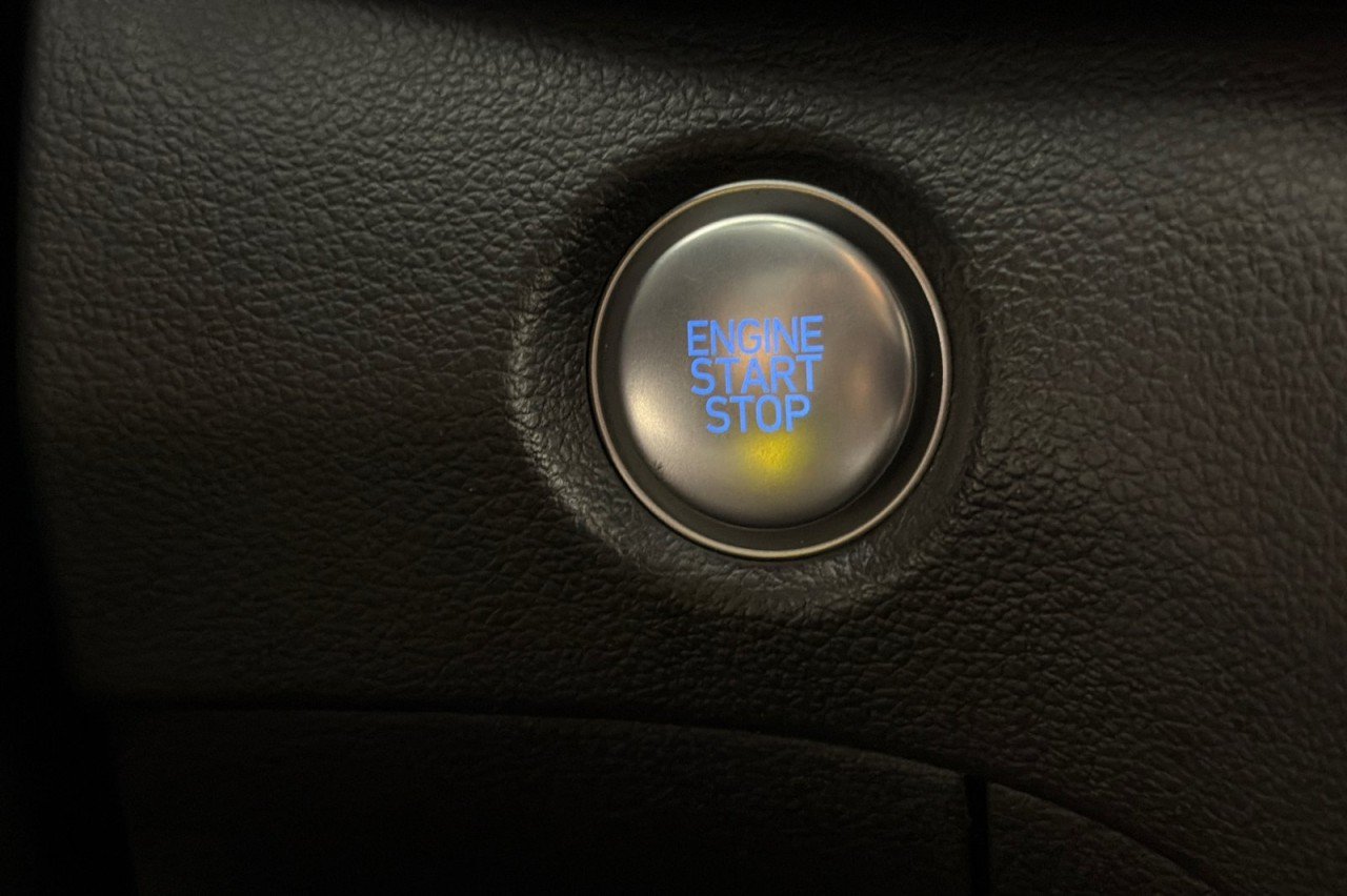 Used 2023 BLACK Hyundai SEL Convenience image 22