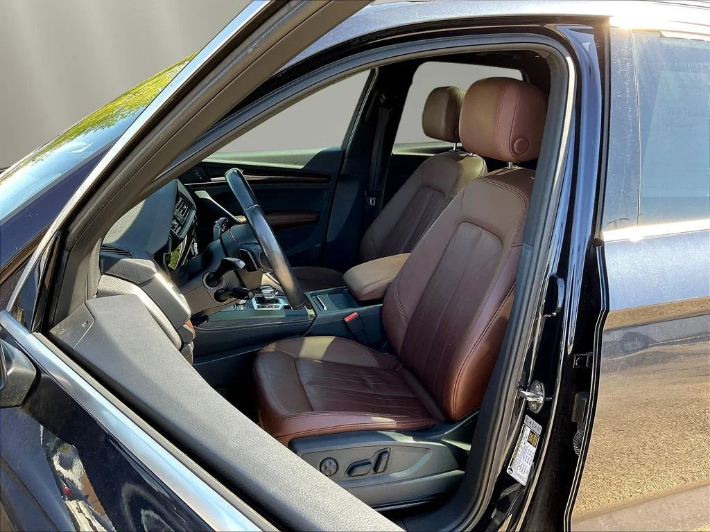 Used 2019 Moonlight Blue Audi 2.0T Premium Plus image 21