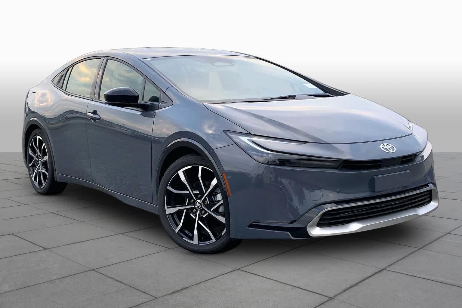 Used 2026 Guardian Gray Toyota XSE image 6