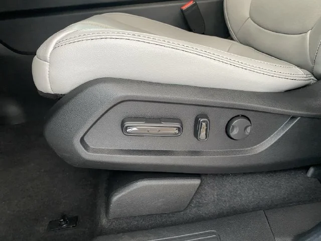 2025 Honda Pilot Touring - Photo 25