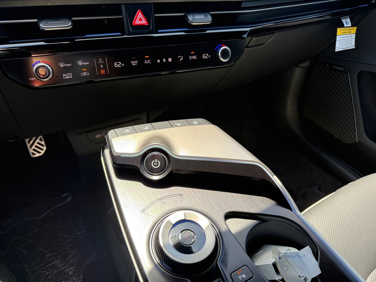 New 2026 Wolf Gray Kia GT-LINE image 13