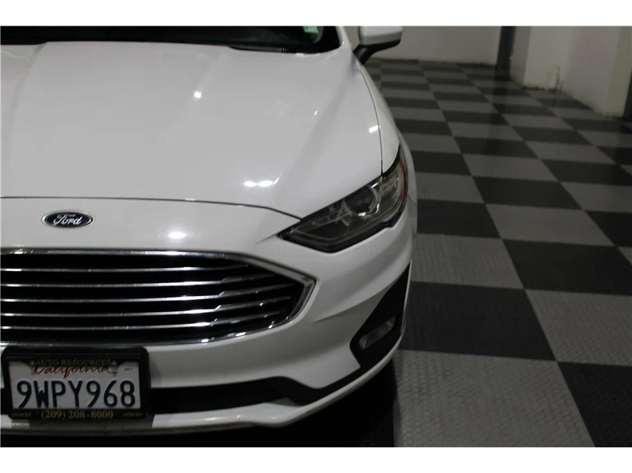 Used 2019 White Ford SE image 8