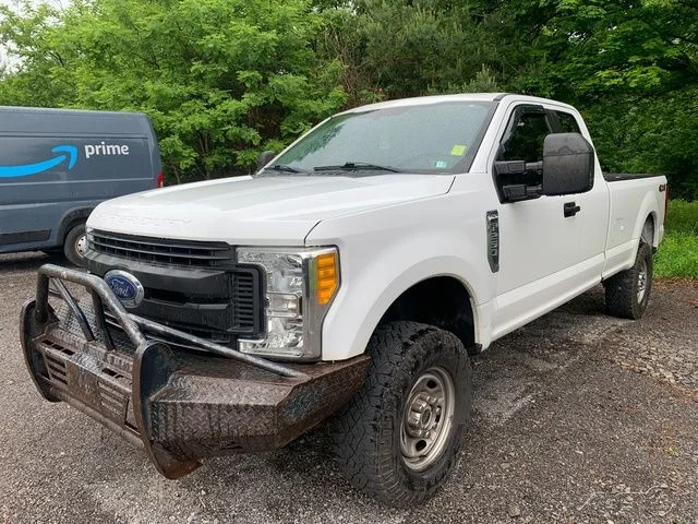 2017 Ford F-250 XL 4x4 SuperCab 8' Box's photo