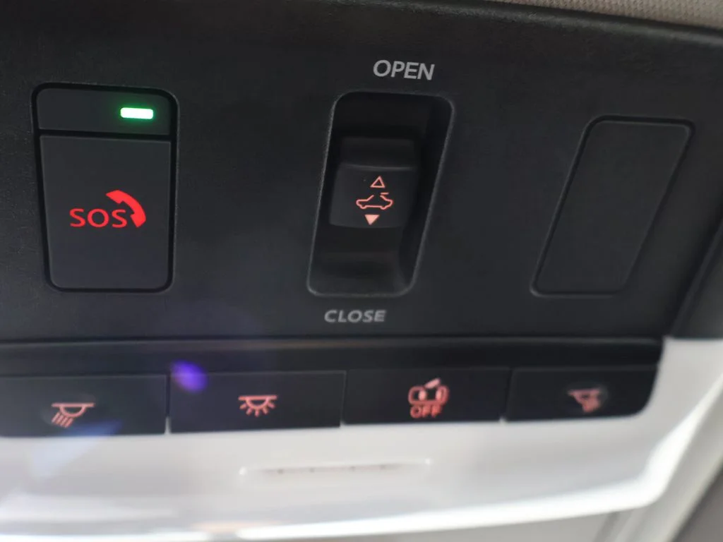 Used 2024 Silver Nissan 2.5 SL image 48