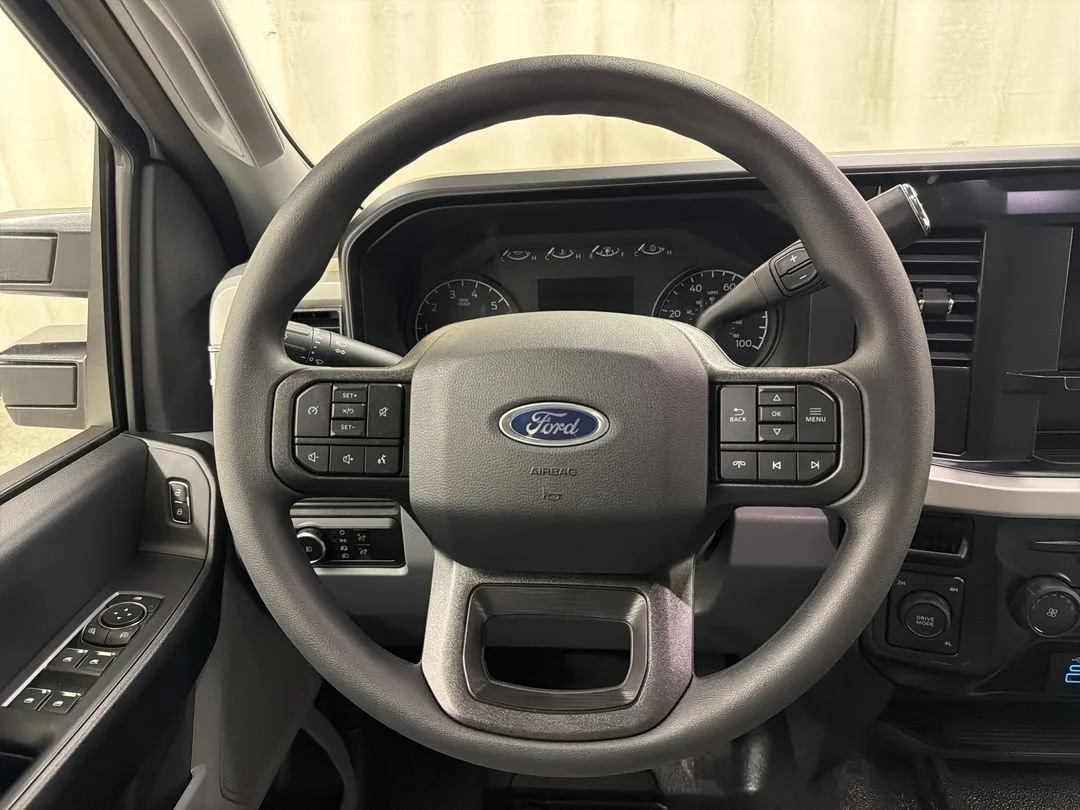 New 2026 Oxford White Ford F-250® XL image 15