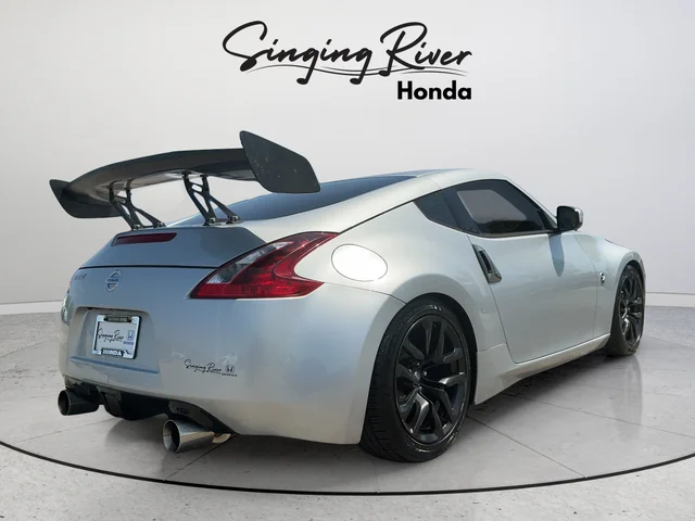 Used 2020 Brilliant Silver Metallic Nissan Base image 7
