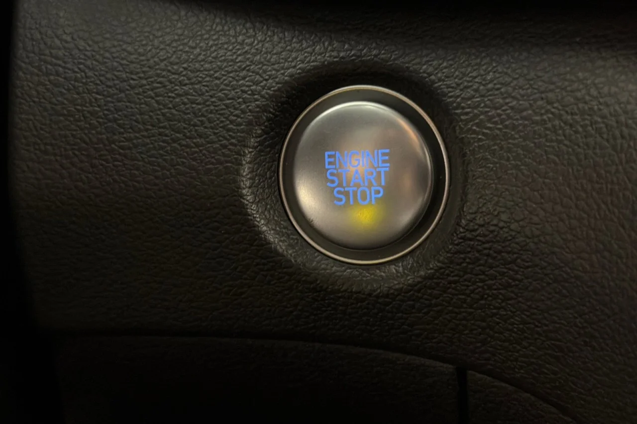 Used 2023 BLACK Hyundai SEL Convenience image 22