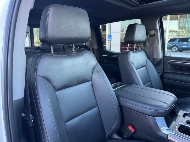 Used 2024 Summit White Chevrolet RST image 33