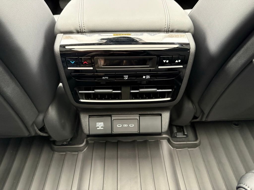 New 2026 Solar Silver Metallic Acura Base image 15