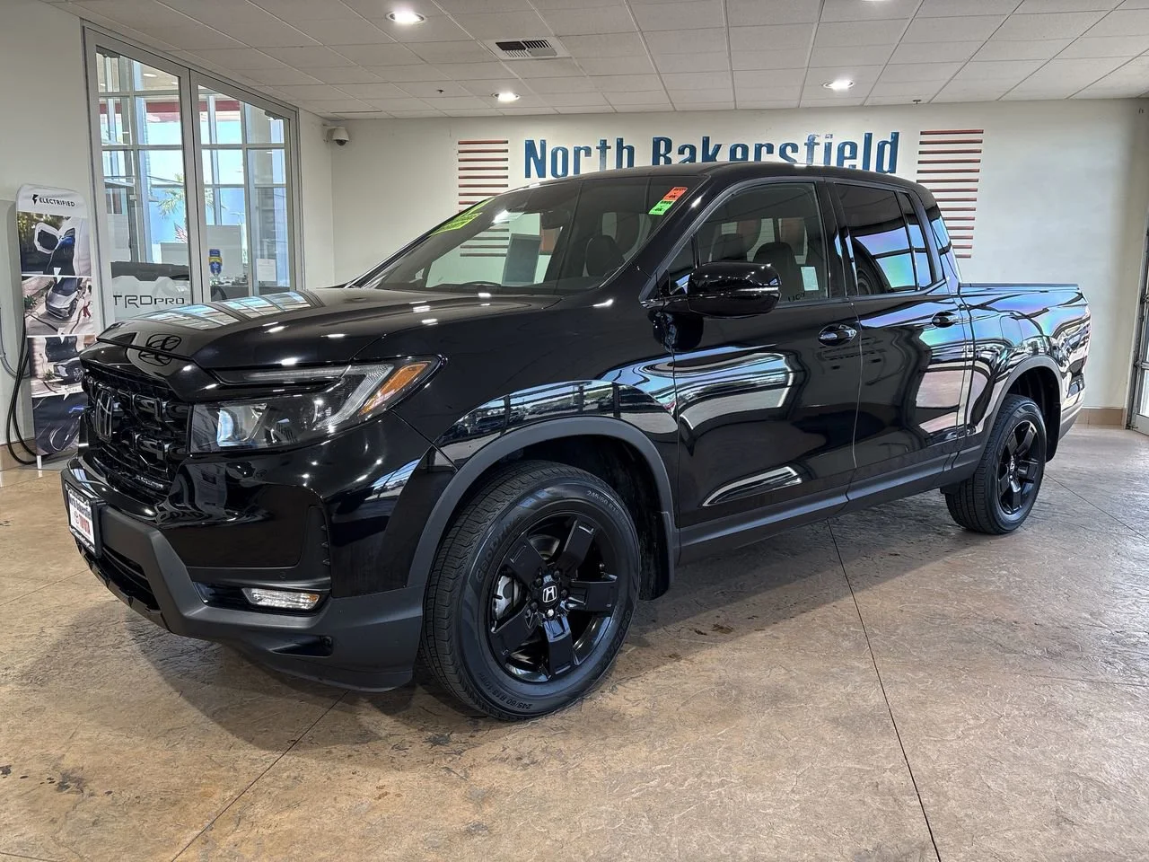 2024 Honda Ridgeline Black Edition's photo