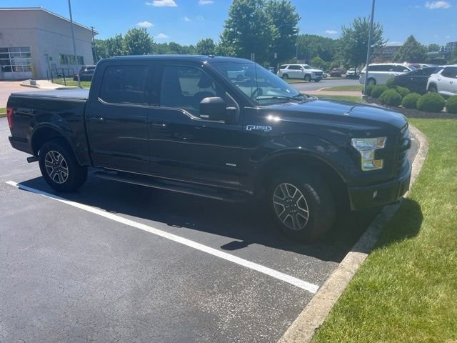 Used 2016 Black Ford XLT image 2