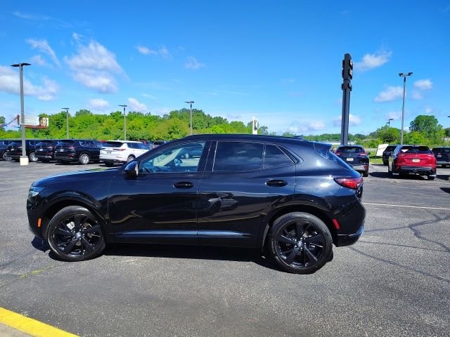 Used 2023 Black Buick Essence image 4