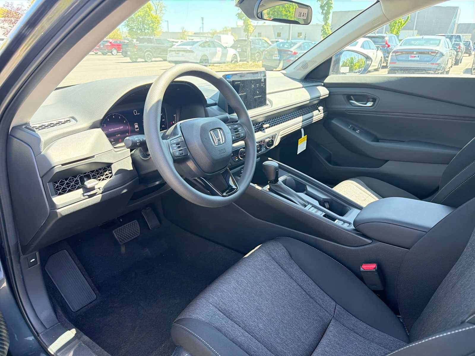 New 2026 Meteorite Gray Metallic Honda SE image 10