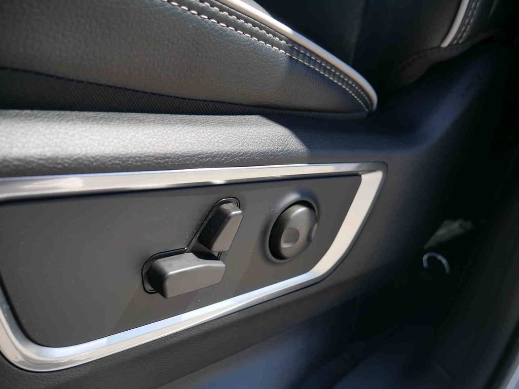 2026 RAM 1500 Laramie - Photo 37