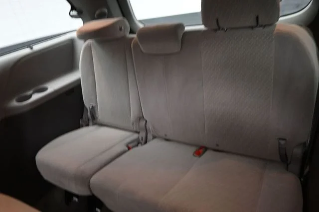 Certified Used 2018 Super White Toyota LE image 20
