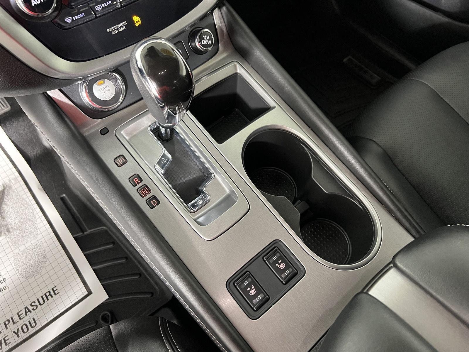Used 2023 Pearl White Tricoat Nissan SL image 7