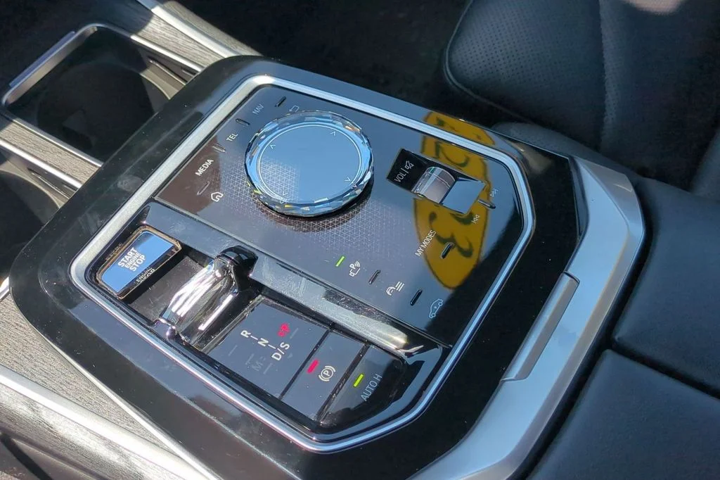 2023 BMW 7 Series 740i - Photo 11