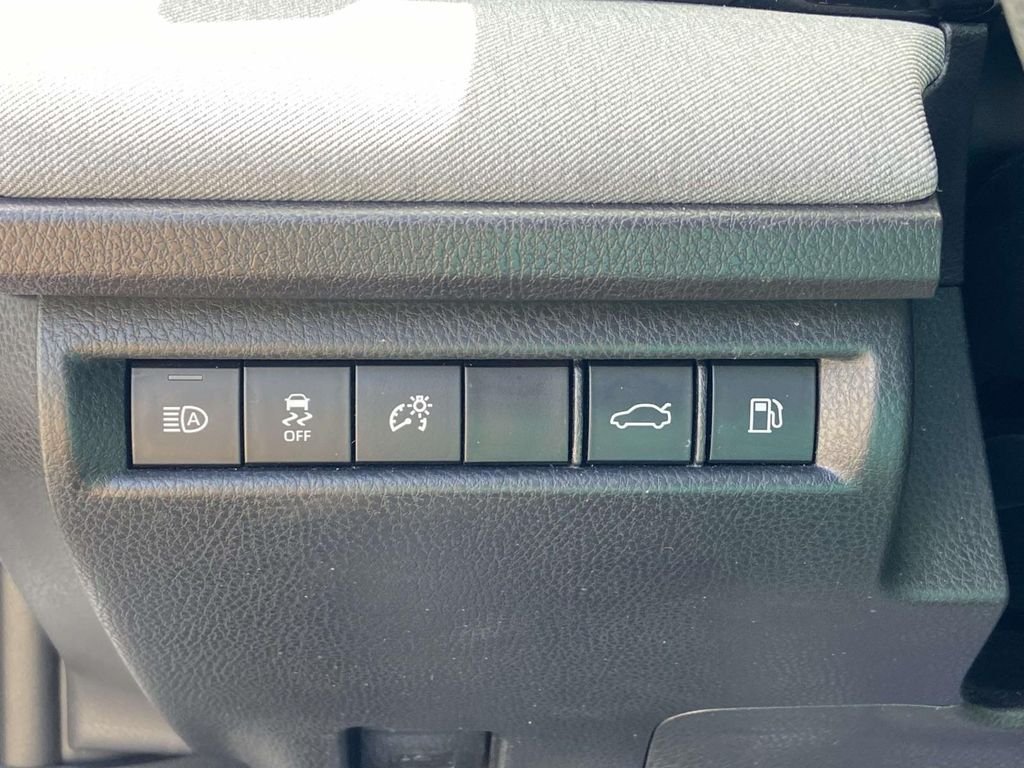 Used 2025 White Toyota LE image 29