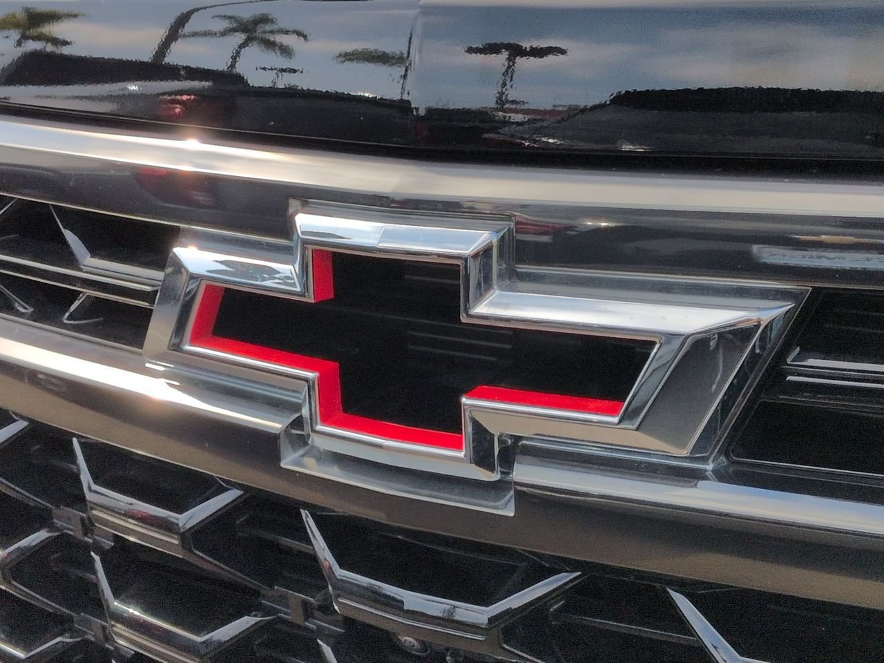 Used 2025 Black Chevrolet ZR2 image 32
