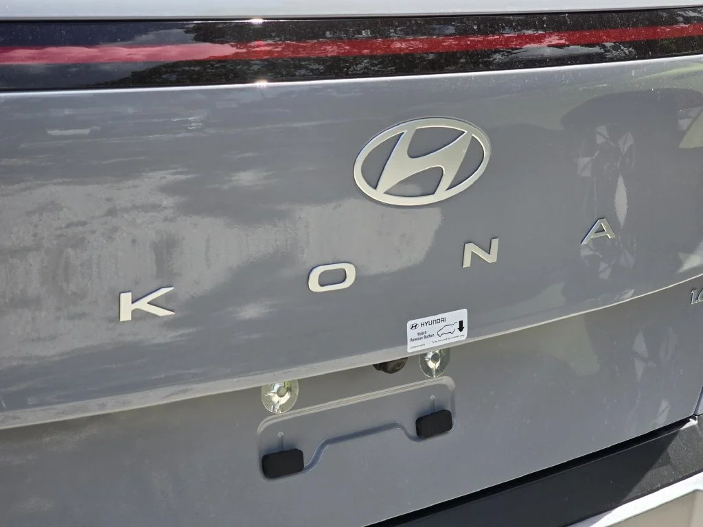 New 2027 Gray Hyundai SEL Premium image 6