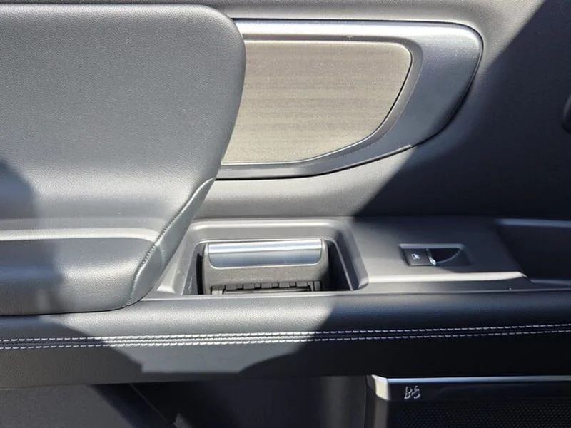 New 2026 Agate Black Metallic Ford Platinum® image 10