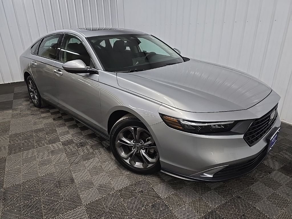 Used 2023 Gray Honda EX image 7