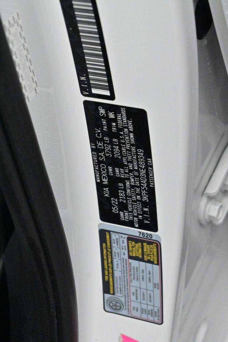 Used 2022 Snow White Pearl Kia GT-Line image 37
