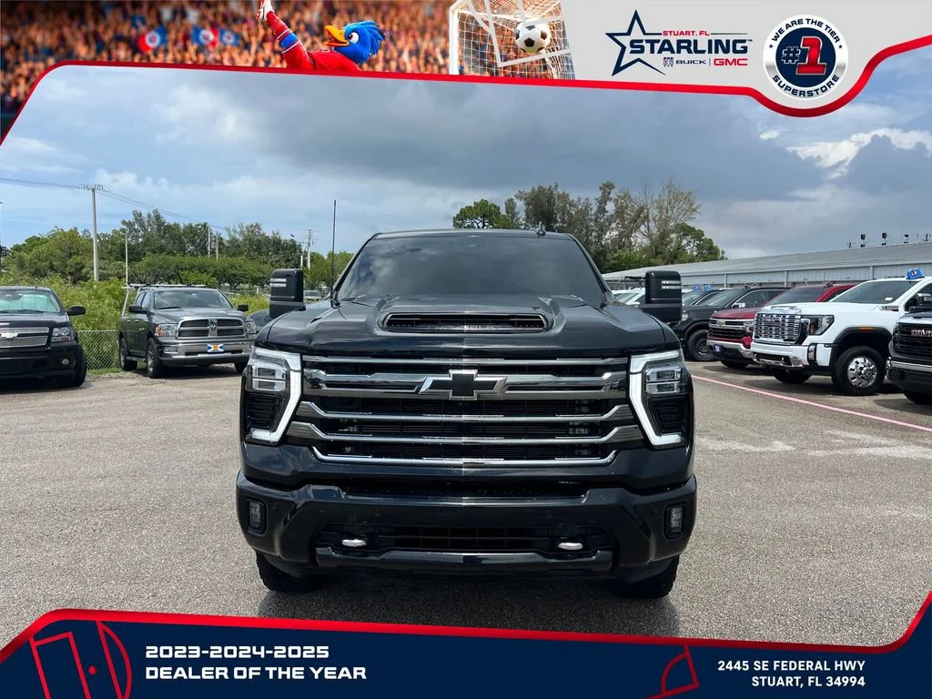 Used 2024 Black Chevrolet High Country image 3