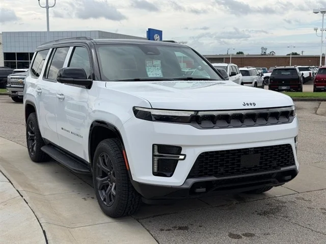 New 2026 Bright White Clear-Coat Exterior Paint Jeep Upland image 3