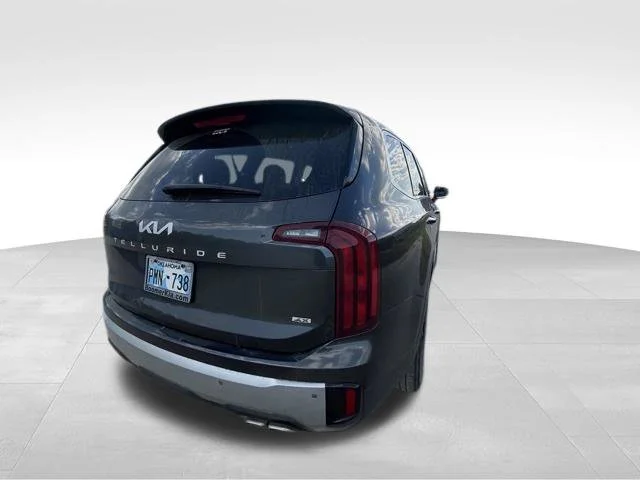 Used 2024 Gray Kia S image 3