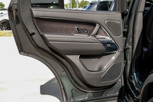 New 2026 Belgravia Green Land Rover SE image 54