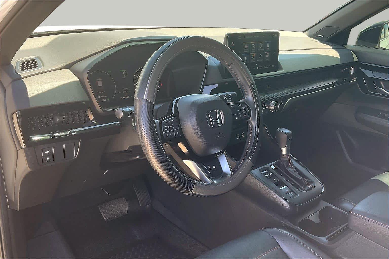 Used 2024 Platinum White Pearl Honda Sport Touring image 17