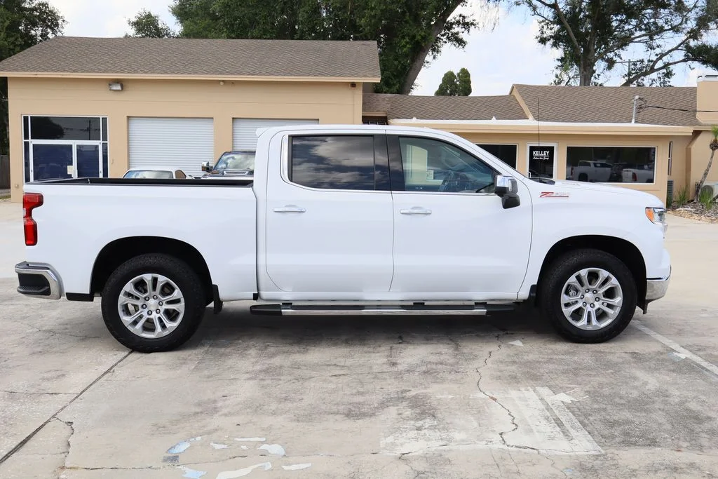 Used 2023 White Chevrolet LTZ image 10
