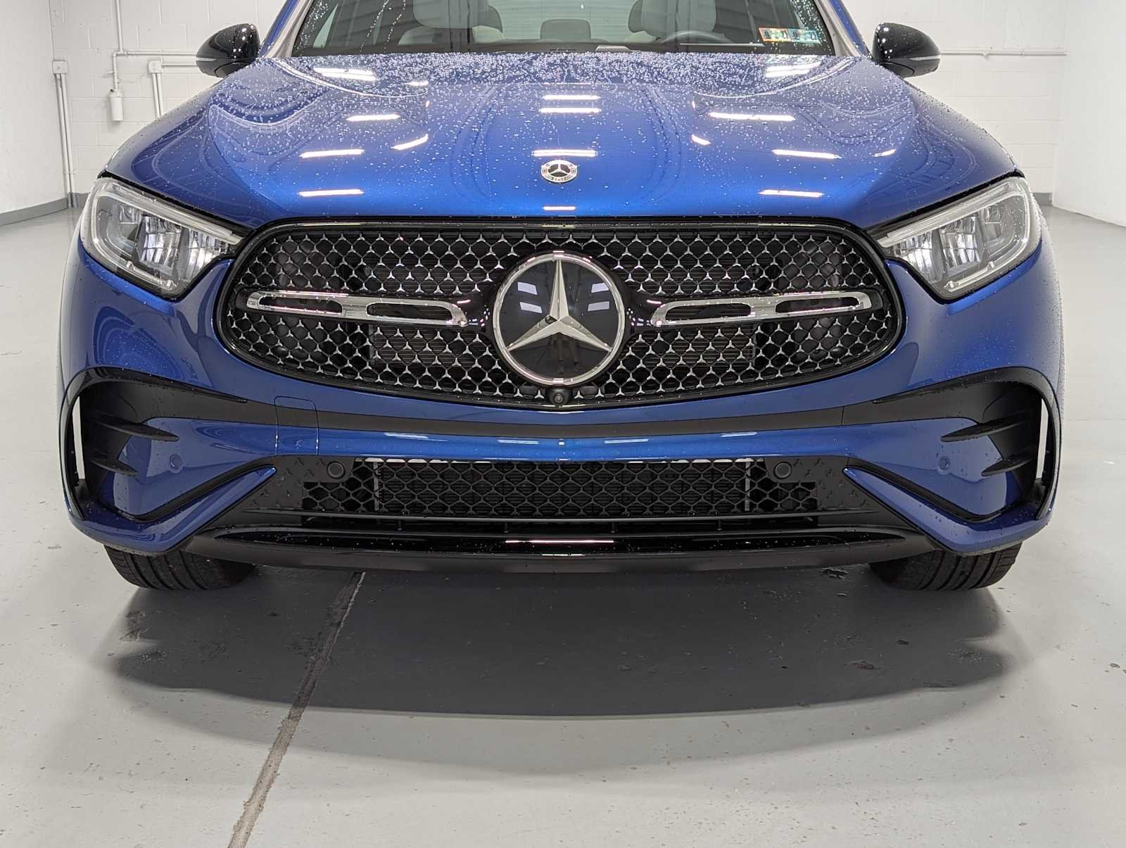 Used 2026 Starling Blue Metallic Mercedes-Benz GLC 300 image 2