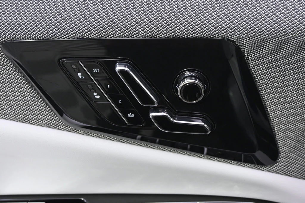2026 Cadillac OPTIQ Sport - Photo 14
