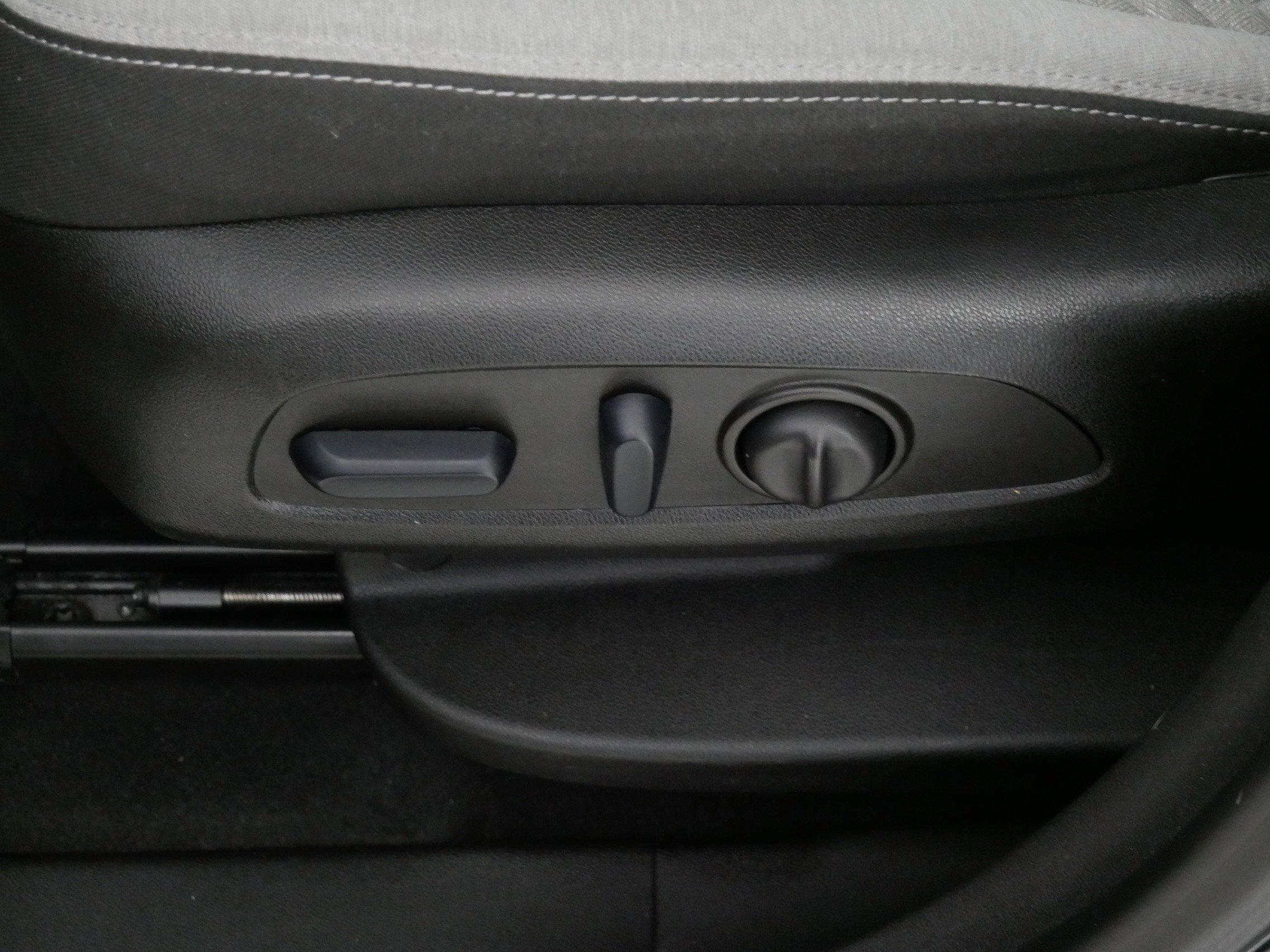 Used 2023 Mosaic Black Metallic Chevrolet LT image 20