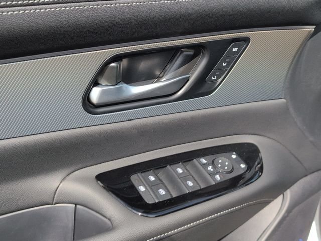 New 2026 Everest White Pearl TriCoat Nissan Platinum image 10
