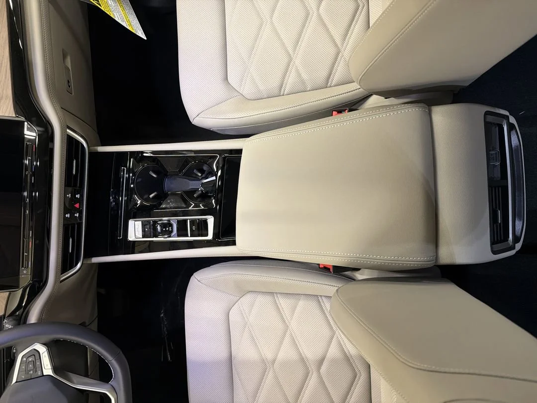 New 2026 Opal White Pearl Volkswagen 2.0T SE w/Technology image 23