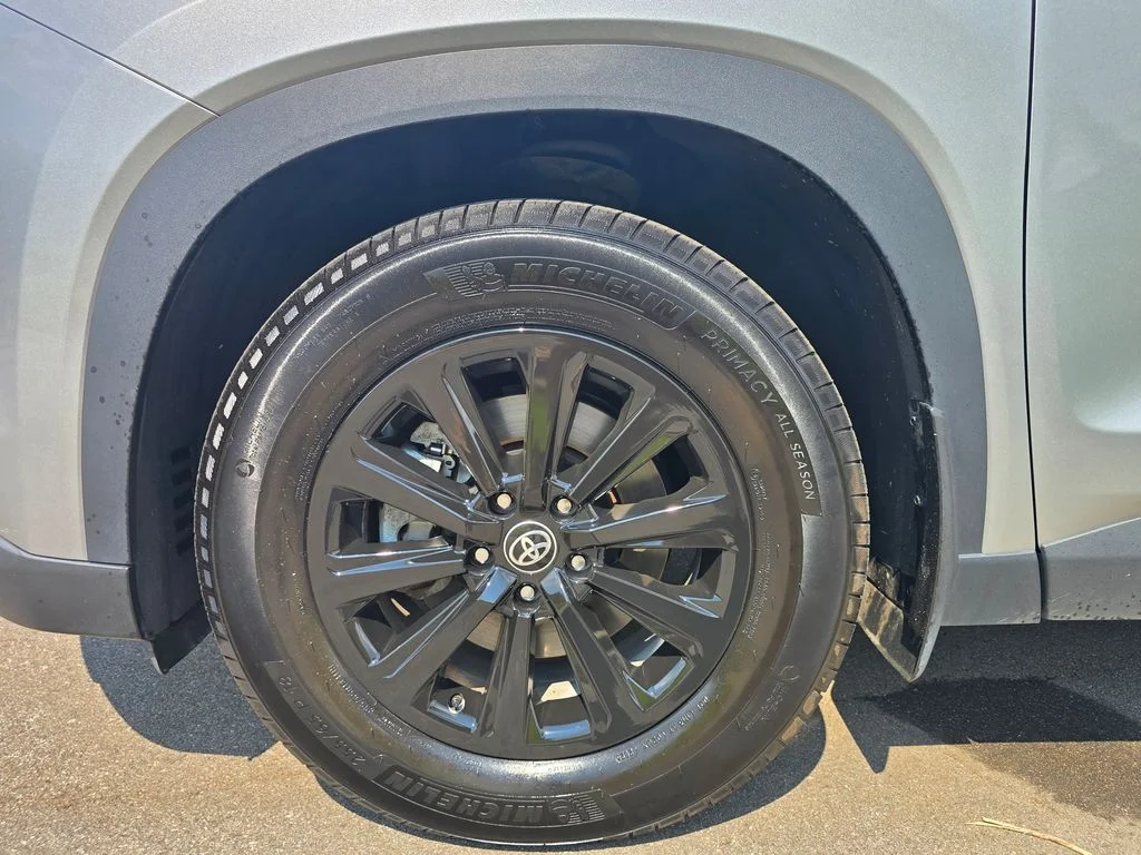 Certified Used 2024 Silver Toyota XLE image 41