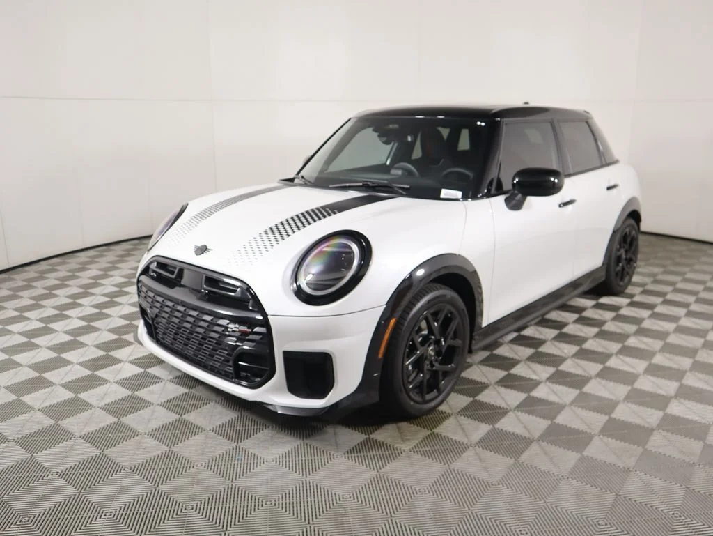 2026 MINI Hardtop Cooper S's photo