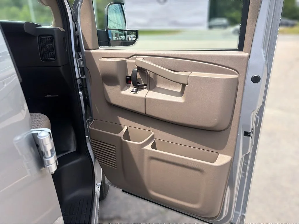 2026 Chevrolet Express Cargo Work Van - Photo 21