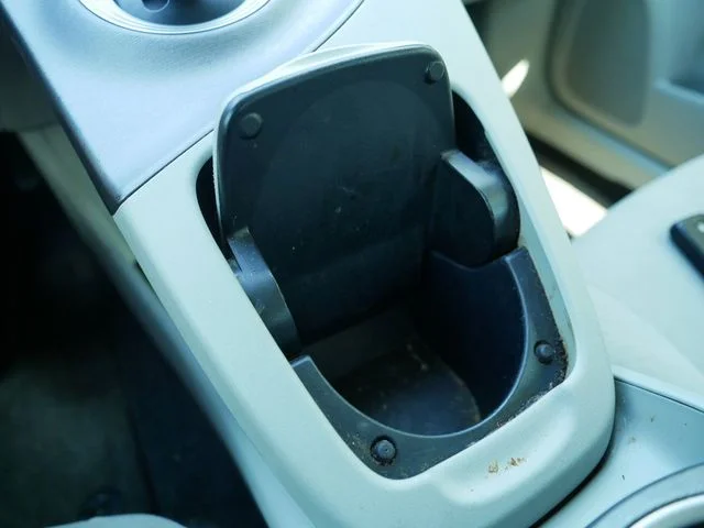 Used 2013 Pearl Toyota Three image 36