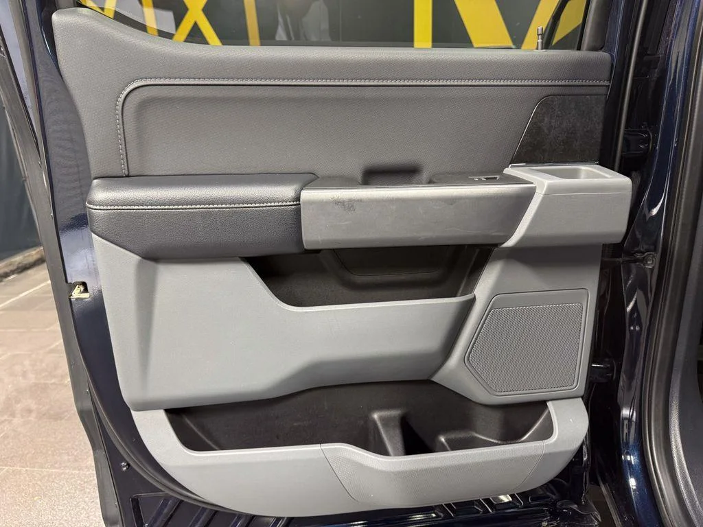 Used 2022 Antimatter Blue Metallic Ford XLT image 34