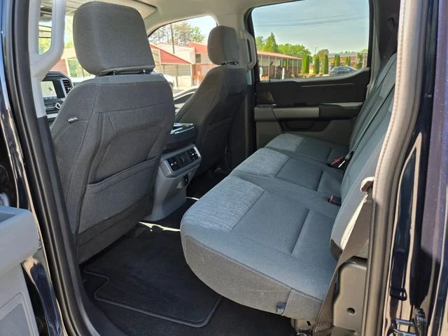Used 2023 Blue Ford XLT image 11