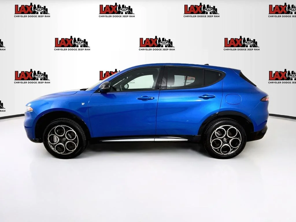 Used 2024 Blue Alfa Romeo Ti image 4