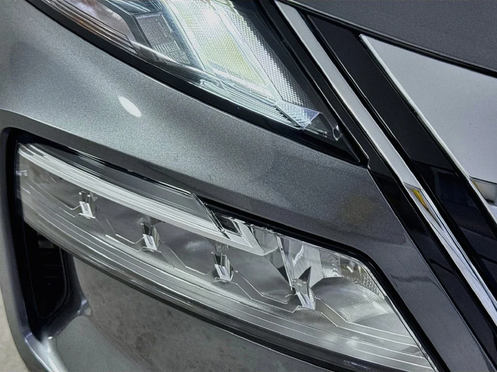 Used 2021 Gun Metallic Nissan SV image 38